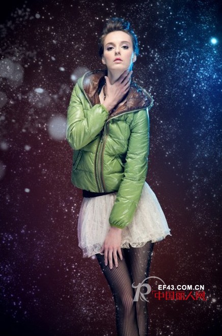 欧炫雅粉嫩荧光色系  摩登时髦完美抢镜