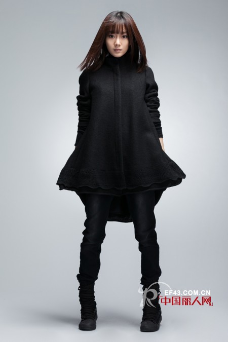 S·DEER圣迪奥品牌女装:无彩之美  驿动光芒