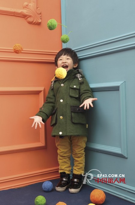 卡琪屋冬季复古幻彩 打造炫酷童年