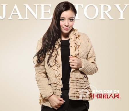 “末日”过后的另一种重生  经典故事女装倾情绽放