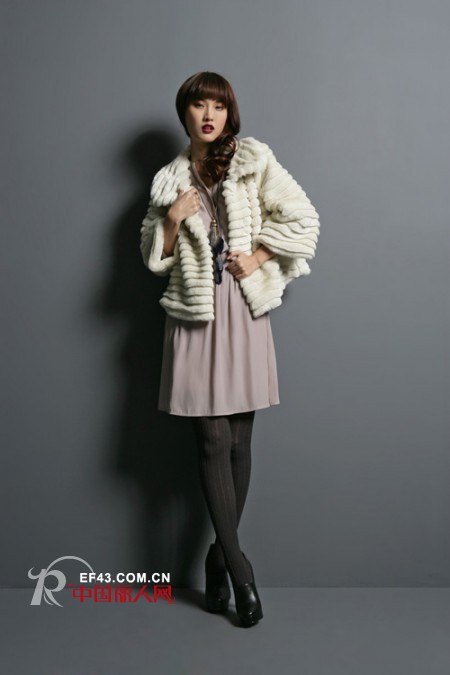 台湾独身贵族高档女装 塑造自信与魅力