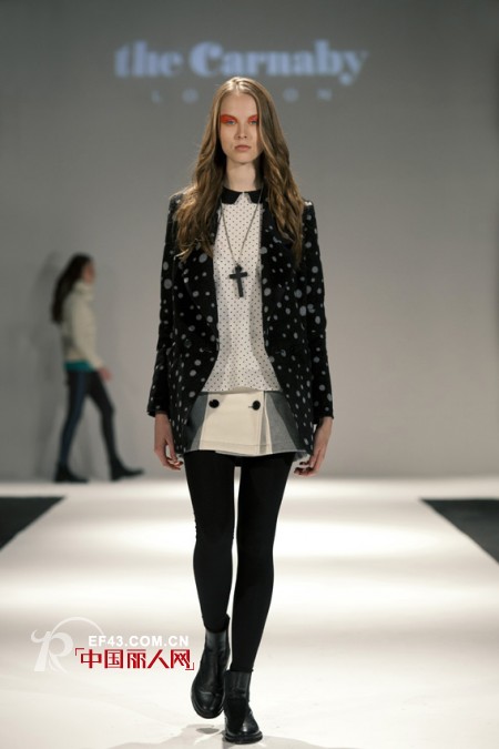 the Carnaby嘉奈芘英伦风尚凸显十足气场……