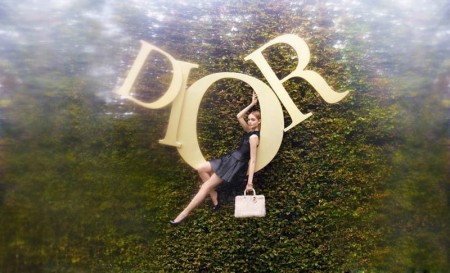 Dior2012圣诞系列梦幻广告大片演绎爱丽丝梦游仙境