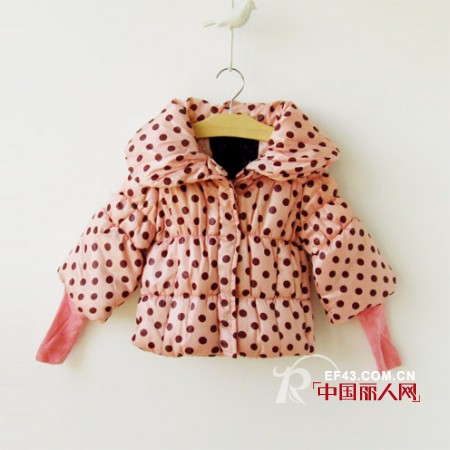 甜美可爱的宝贝潮搭 新年必备款