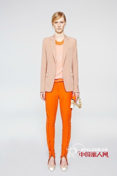 R.E.D Fasheer都会休闲女装  新时代年轻女性的最佳选择