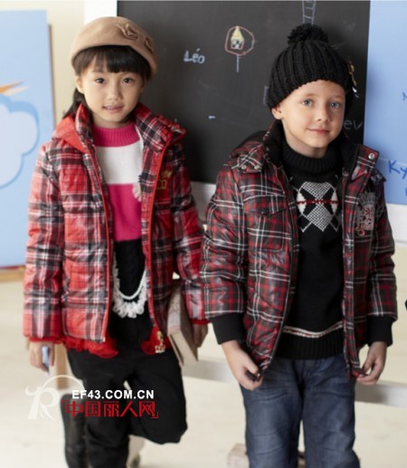 力果童装冬季英伦元素演绎多彩校园风情