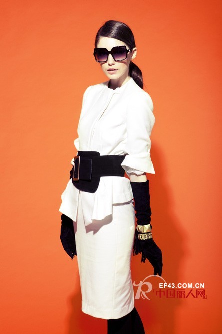 连奴女装巴洛克风上身,打造至IN贵族风