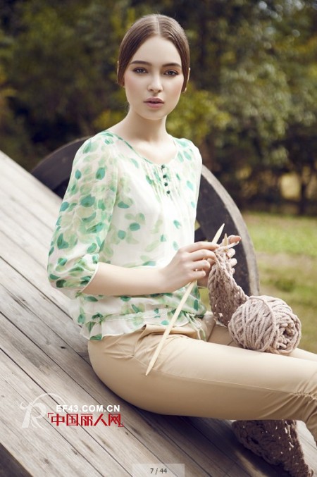 经典故事时尚女装2013年春夏新品全新上市