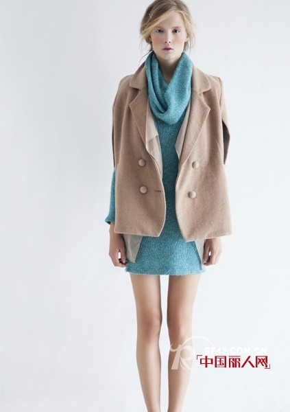 TH湖蓝色的百变魅力搭 优雅造型很easy