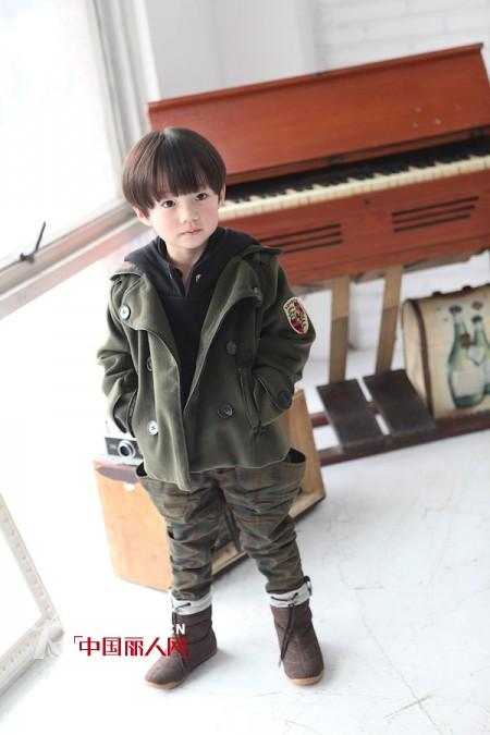 凯莉贝尼斯-lillinills