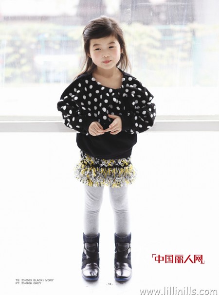 凯莉贝尼斯童装 给孩子最难忘的童年回忆