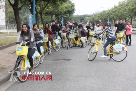 卓维乐风采无限 举办员工烧烤活动