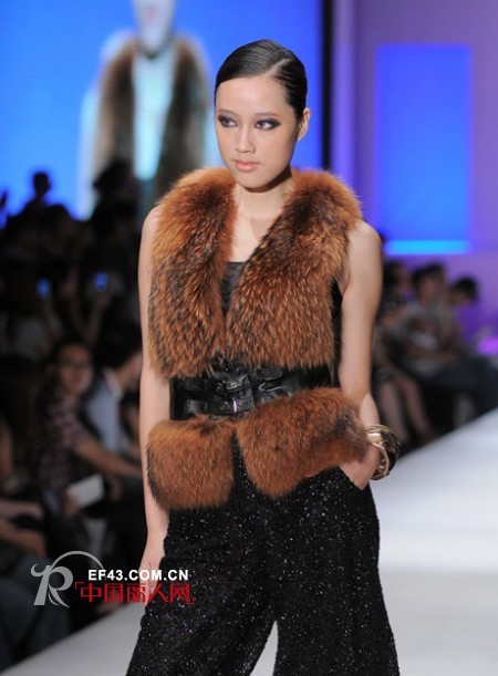 OCEANE时尚女装传世尊贵,简约奢华