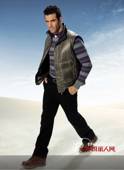 布鲁斯金熊 - PRUCE BEAR