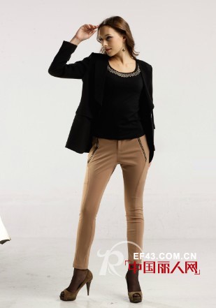 唯漫诗彩淑女着衣风格  满足不同场合透出时尚女人味