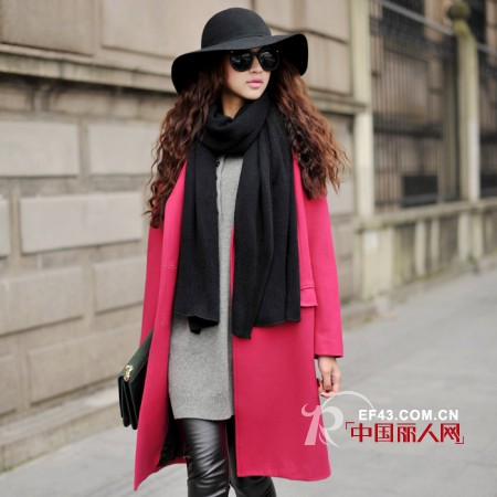 洋气玫红  带来抢眼冬日温暖正能量