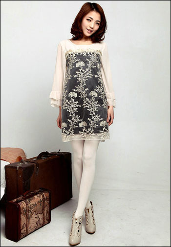 胖美人穿衣宝典:雪纺连衣裙+丝袜显瘦又时尚