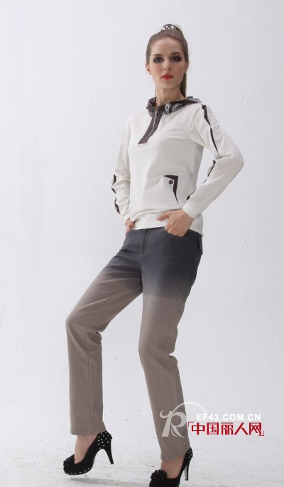 2012最新流行时尚针织衫女装