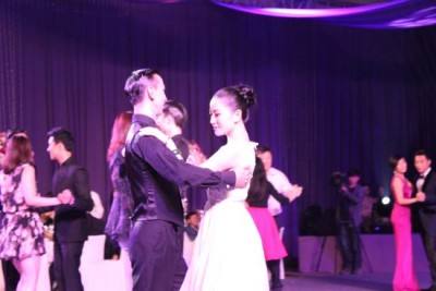 设计师兰玉“传世风华-璀璨名流舞会”解析名媛ICON风