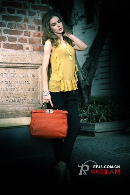 欧妮纳时尚女装  大走优雅赫本风