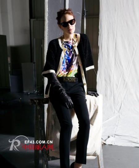 莫斯奇诺Moschino女装发布2012早秋系列