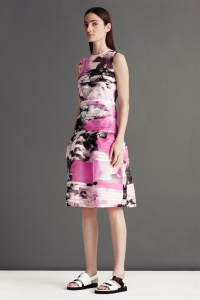 感受折皱和印花的魅力ChristopherKane2013新品