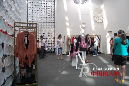 2012深圳服装展——妍琳女装专访