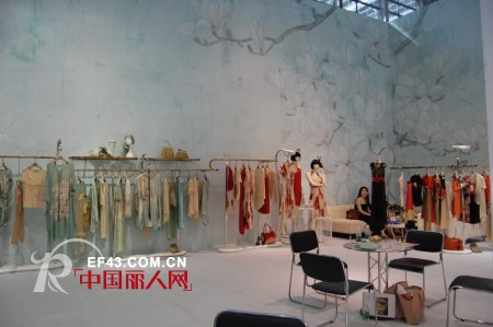 欧柏兰奴女装 精彩亮相2012深圳服交会
