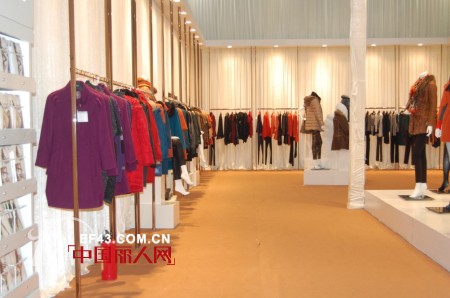 2012深圳服装展——伯柔女装专访