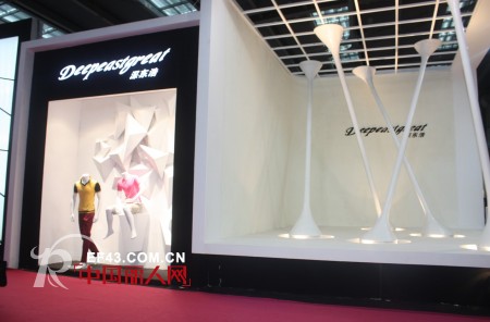 深东浩时尚商务男装精彩亮相2012深圳服装展