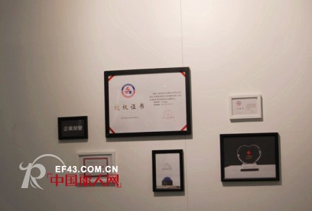 2012年深圳服装展--纳帕佳女装专访