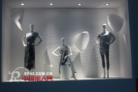 Girl Line格子廊2012深圳服装展 用新的时尚创造新的生活