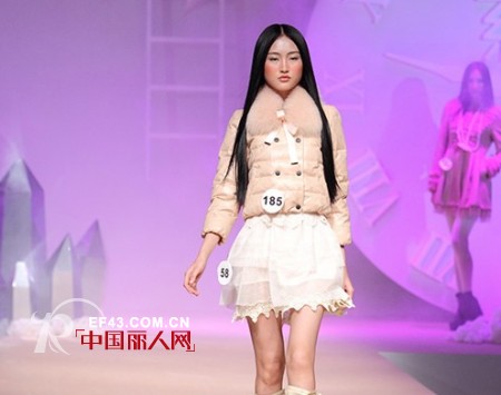 素言2012冬季新品发布会 “天使旅行箱”