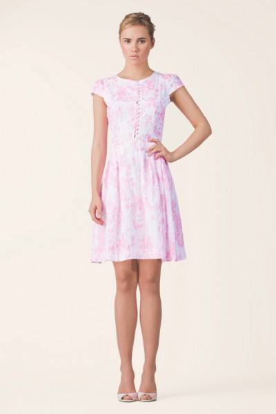 为女性的美丽和舒适而设计--Issa新品女装