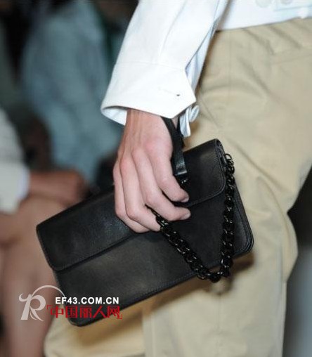 PORTS1961宝姿男士包款2012春夏“时装雕塑家”系列