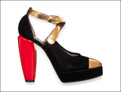 Marni品牌2012秋冬系列优雅复古鞋履