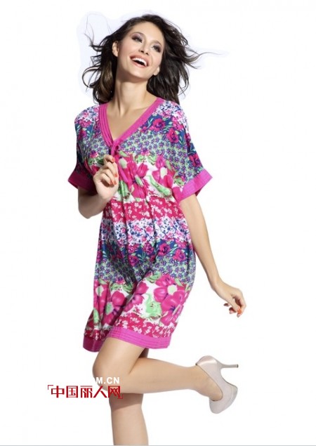 内衣品牌大全黄金身段show四大优势为您保驾护航