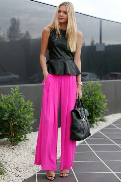 荷叶边上衣搭配7分裤  秀出小蛮腰