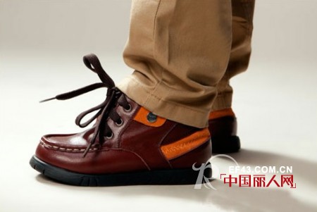 红蜻蜓品牌2012秋冬童鞋新品,寒冷也能享受童年的快乐