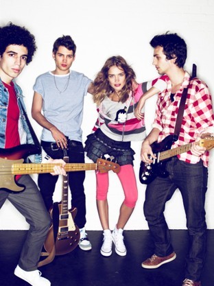 ihush携手Folli Follie等潮流品牌 打造精致时髦每一天