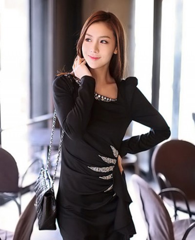 长袖连衣裙时尚达人的潮流服饰