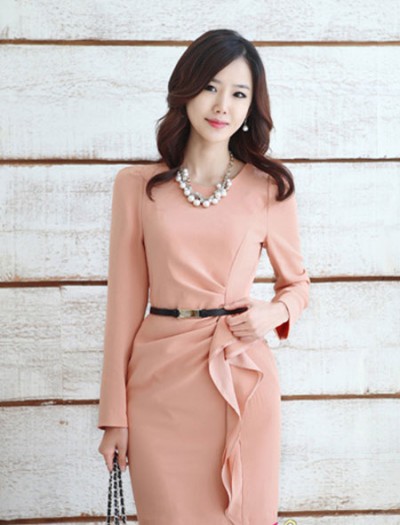 长袖连衣裙——时尚达人九月不可错过的潮流服饰