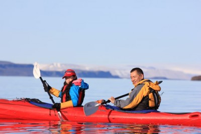 天伦天极地梦想首战收官 征战北极凯旋归来