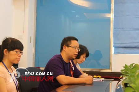 兰博星月度宿舍评比会议