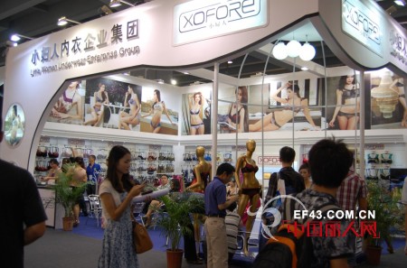 小妇人内衣惊艳亮相2012广州国际服装节