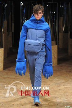 Si Chan趣味服装 Hug ME羽绒系列