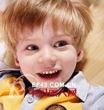 不同颜色的服饰打造色彩童年   玛琪曼蒂童装