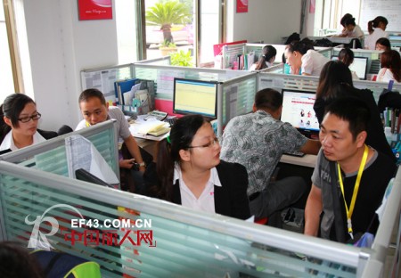 祝贺都市恋人坊内衣2012秋冬订货会圆满落幕