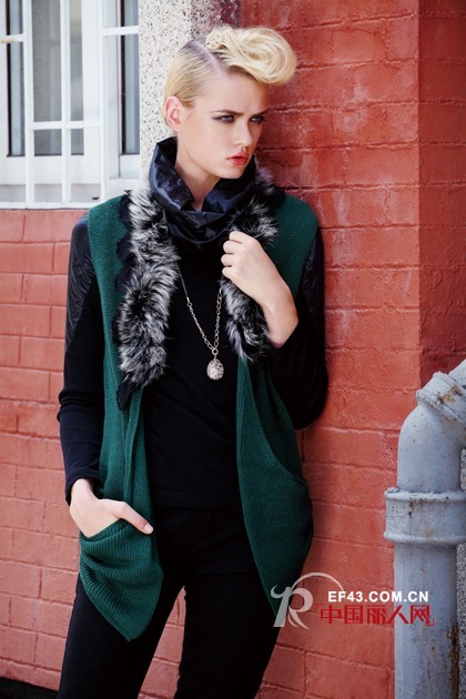 她之曲女装奏响动听旋律,超越自我