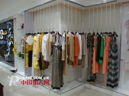 QUEENSTORY坤斯朵丽呼和浩特店隆重开业